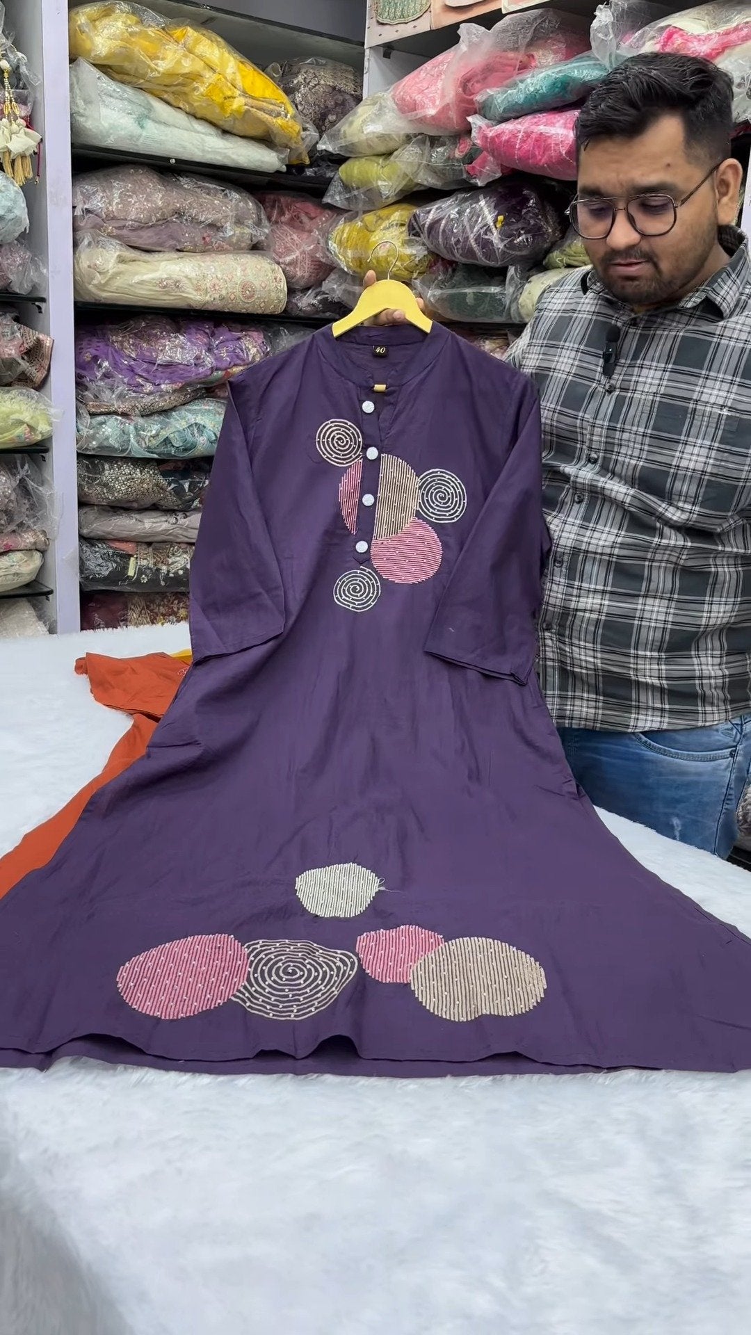 Minimalist Chic Circle-Motif Embroidered Kurta Set – Available in Terracotta & Deep Aubergine