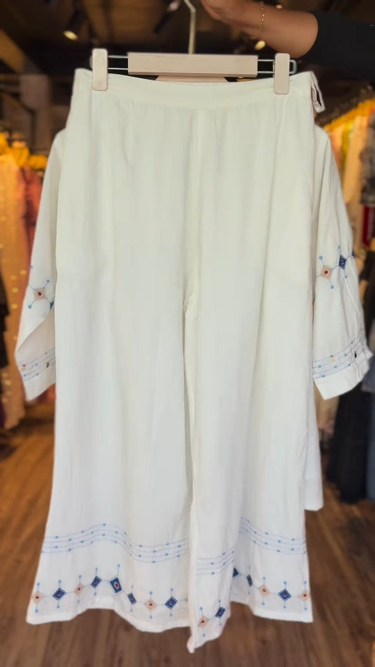 Ivory Embellished Cotton Kurta Set with Intricate Threadwork
