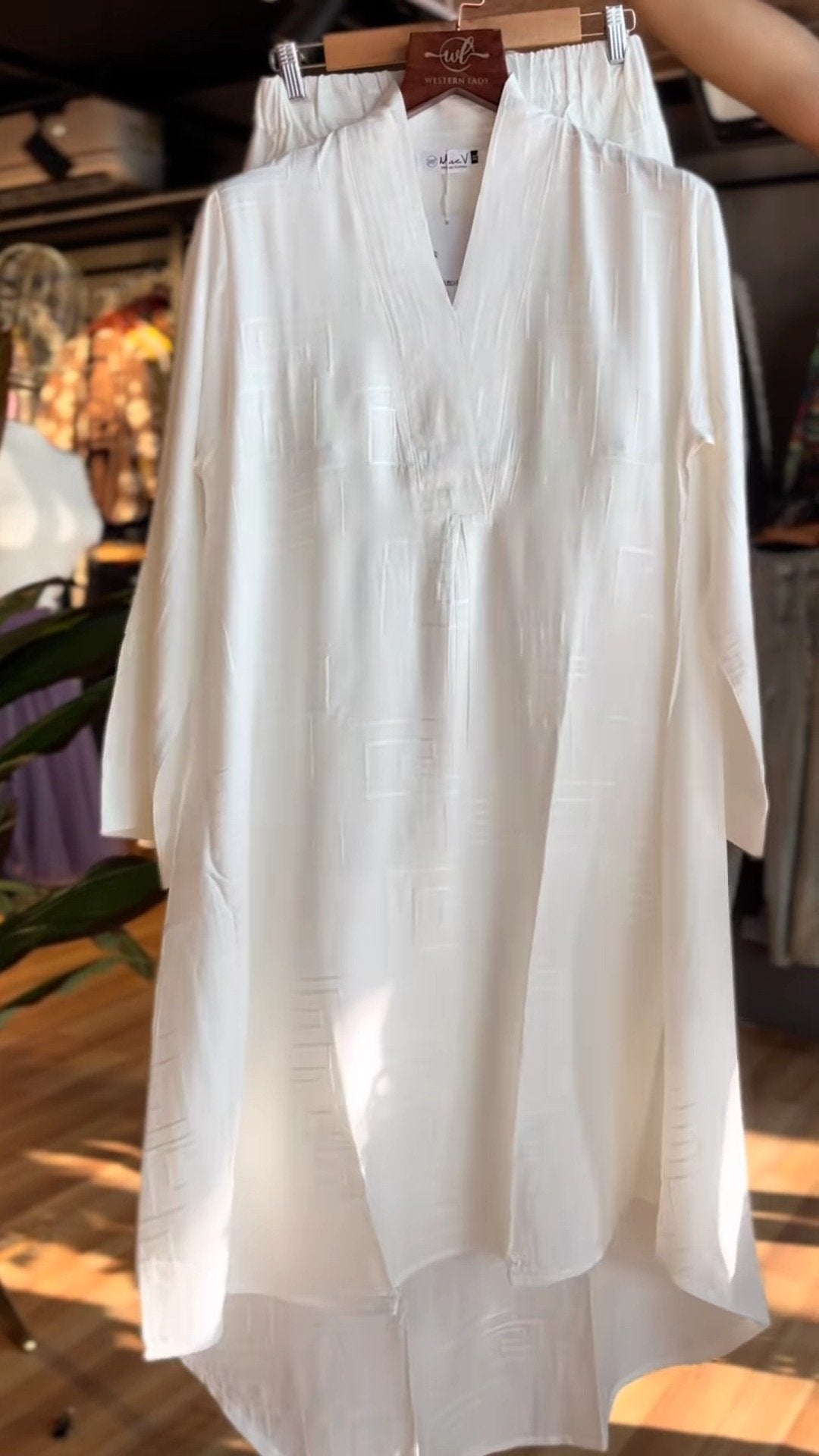 Minimalist Ivory Geometric Jacquard Kurta Set with Tie-Up Trousers