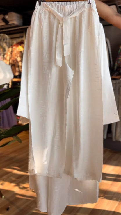Minimalist Ivory Geometric Jacquard Kurta Set with Tie-Up Trousers