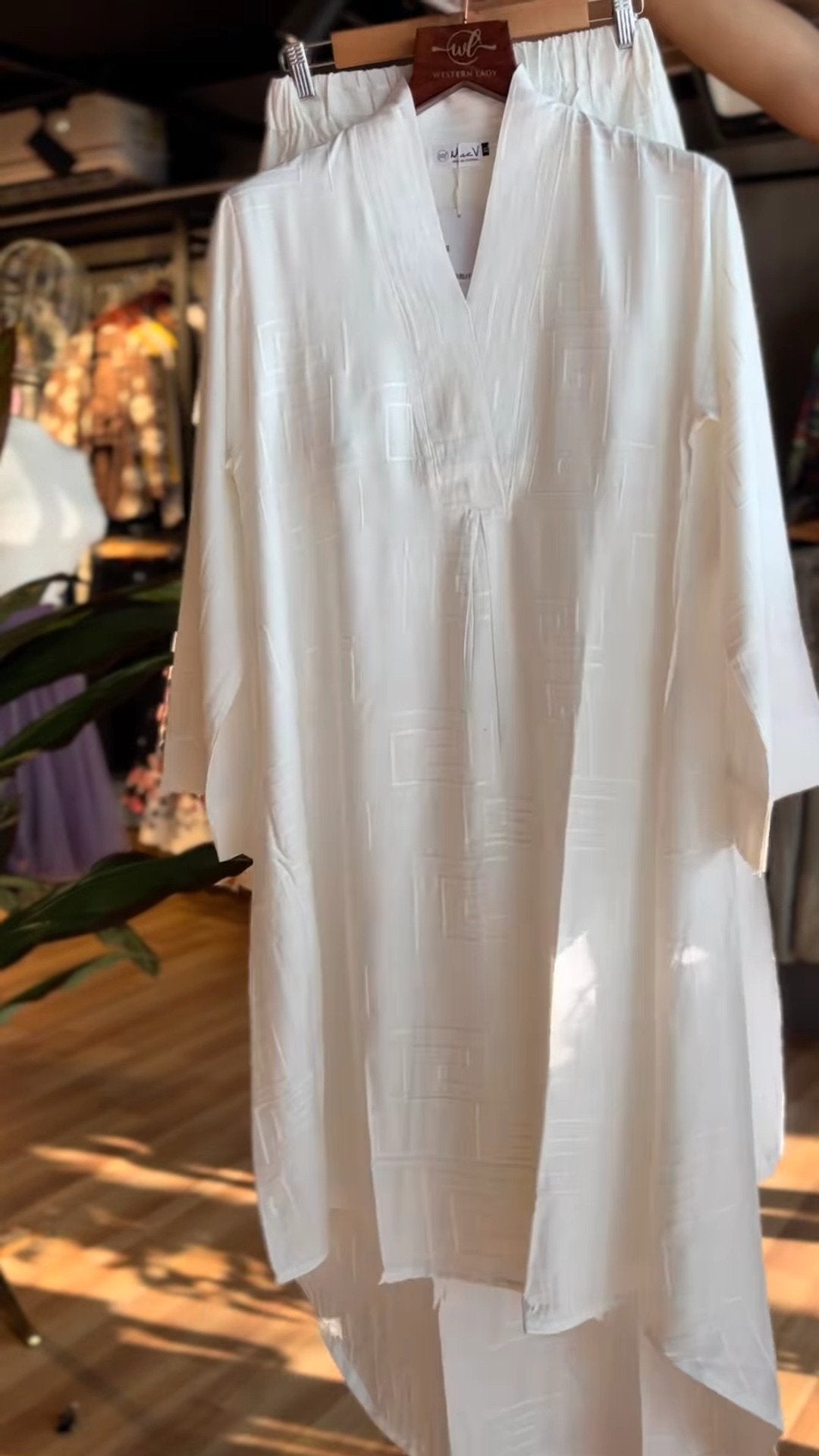 Minimalist Ivory Geometric Jacquard Kurta Set with Tie-Up Trousers