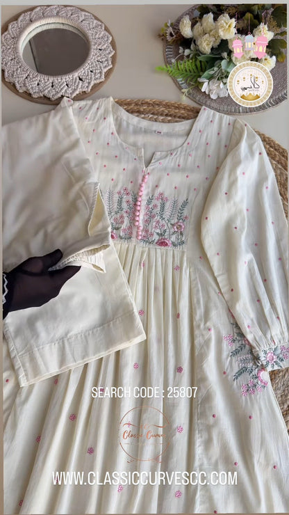 Floral Embroidered Pleated Kurta Set with Scalloped Dupatta – Available in Cream & Pastel Pink