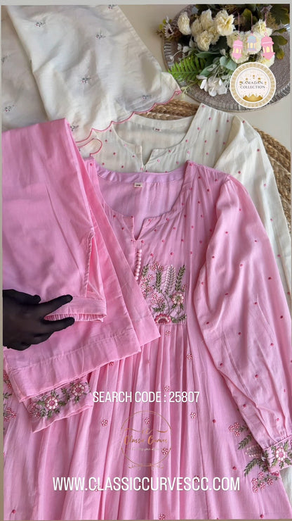 Floral Embroidered Pleated Kurta Set with Scalloped Dupatta – Available in Cream & Pastel Pink