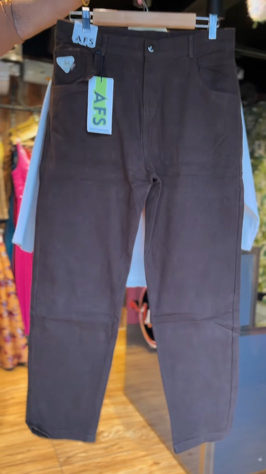 Casual Chic Graphic Sweatshirt & Trousers Co-ord Set – Available in Cream & Chocolate Brown