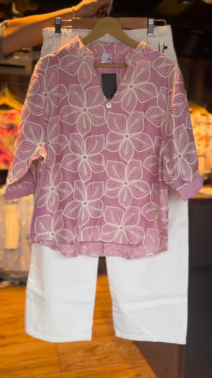 Floral Embroidered Mauve Kurta Set with White Trousers