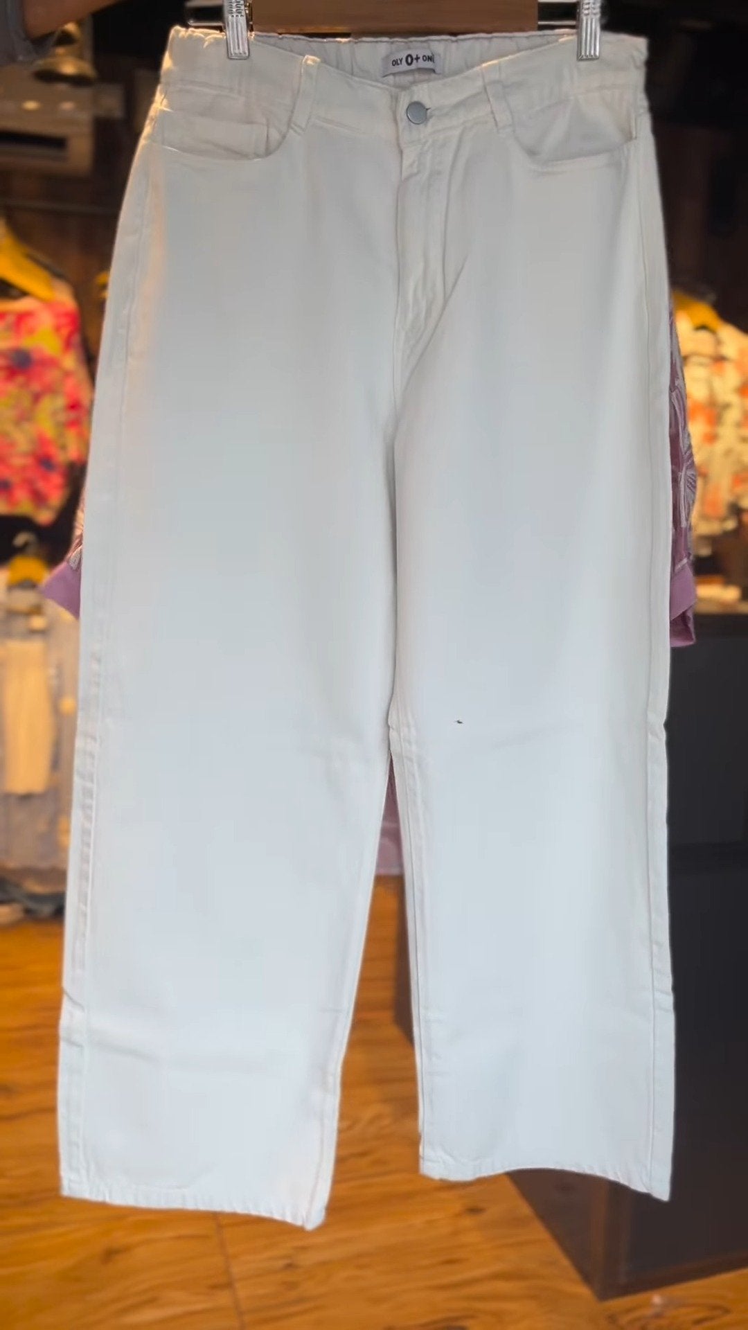 Floral Embroidered Mauve Kurta Set with White Trousers