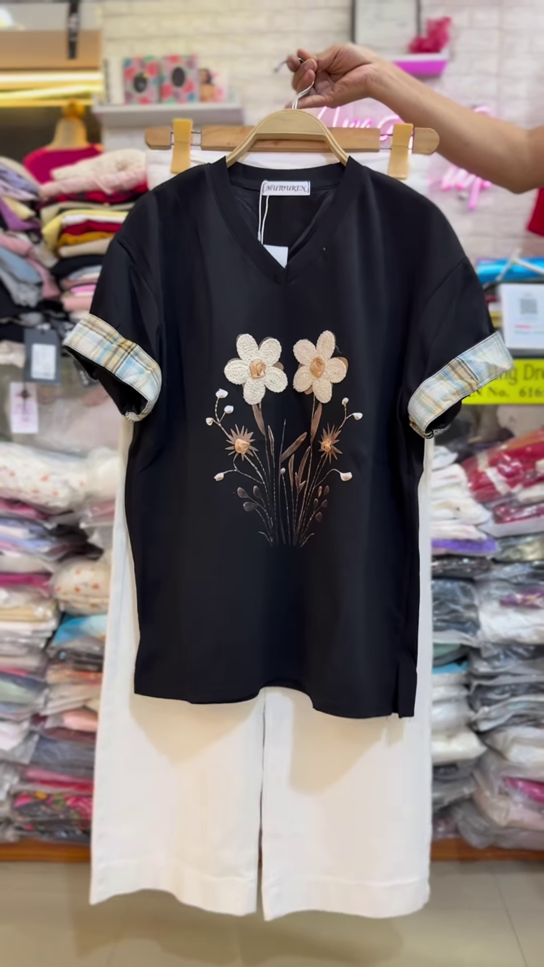 Floral Appliqué V-Neck T-Shirt with Plaid Cuffed Sleeves