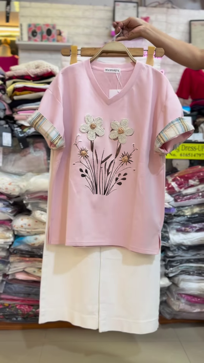 Floral Appliqué V-Neck T-Shirt with Plaid Cuffed Sleeves