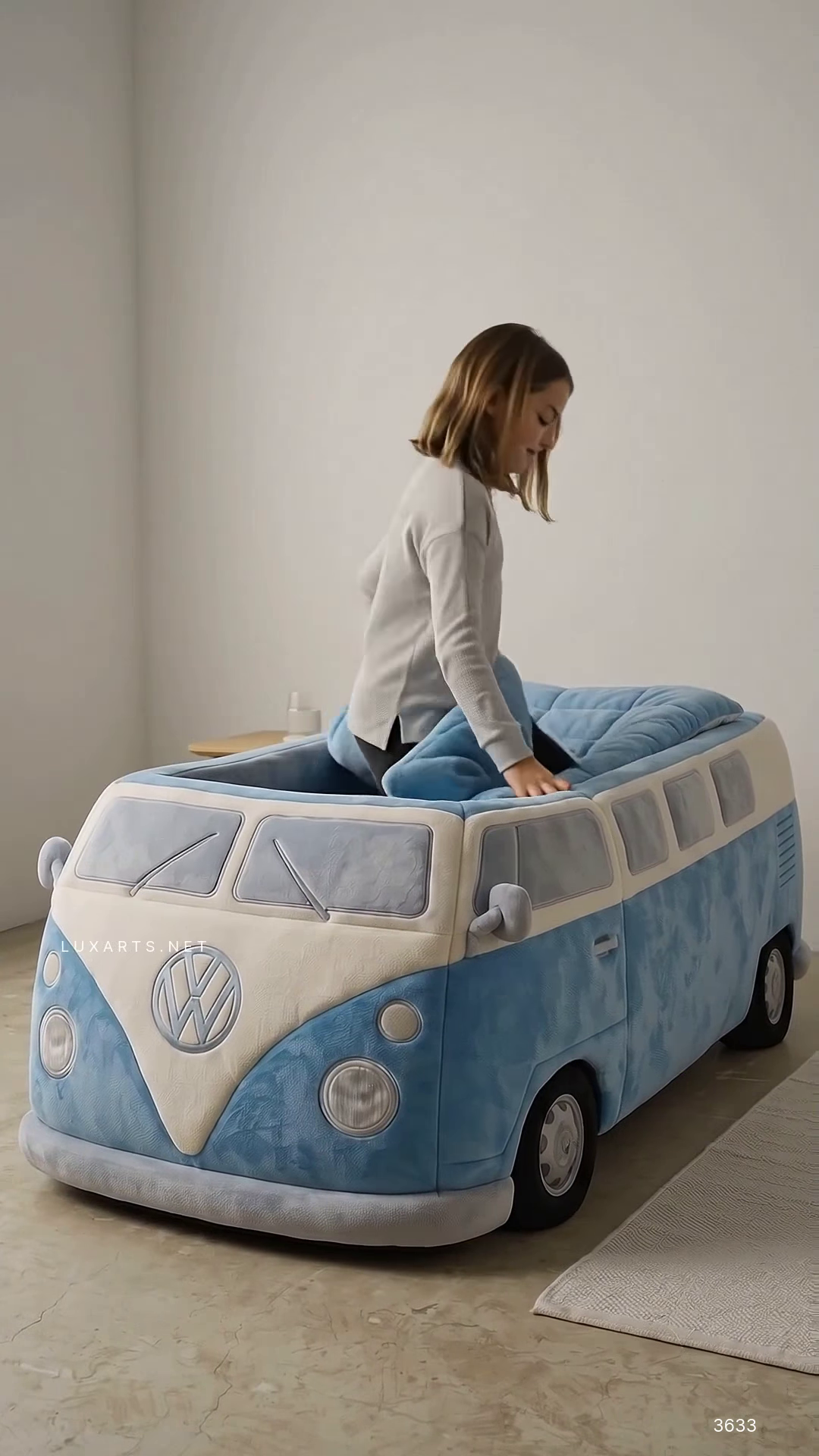 Bus-Inspired Novelty Toddler Bed